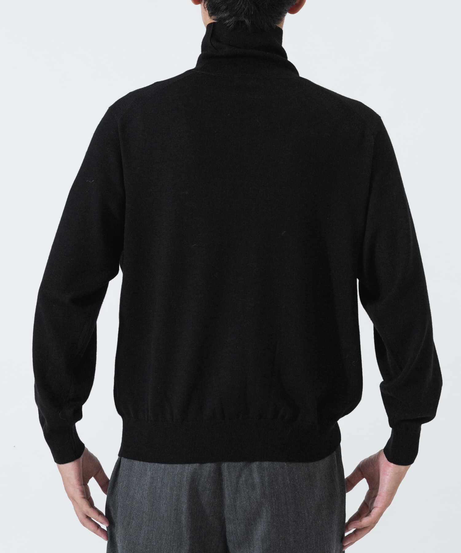URBAN RESEARCH「『別注』crepuscule&times;URBAN RESEARCH　ハイゲージタートル」|ニット・セーター|