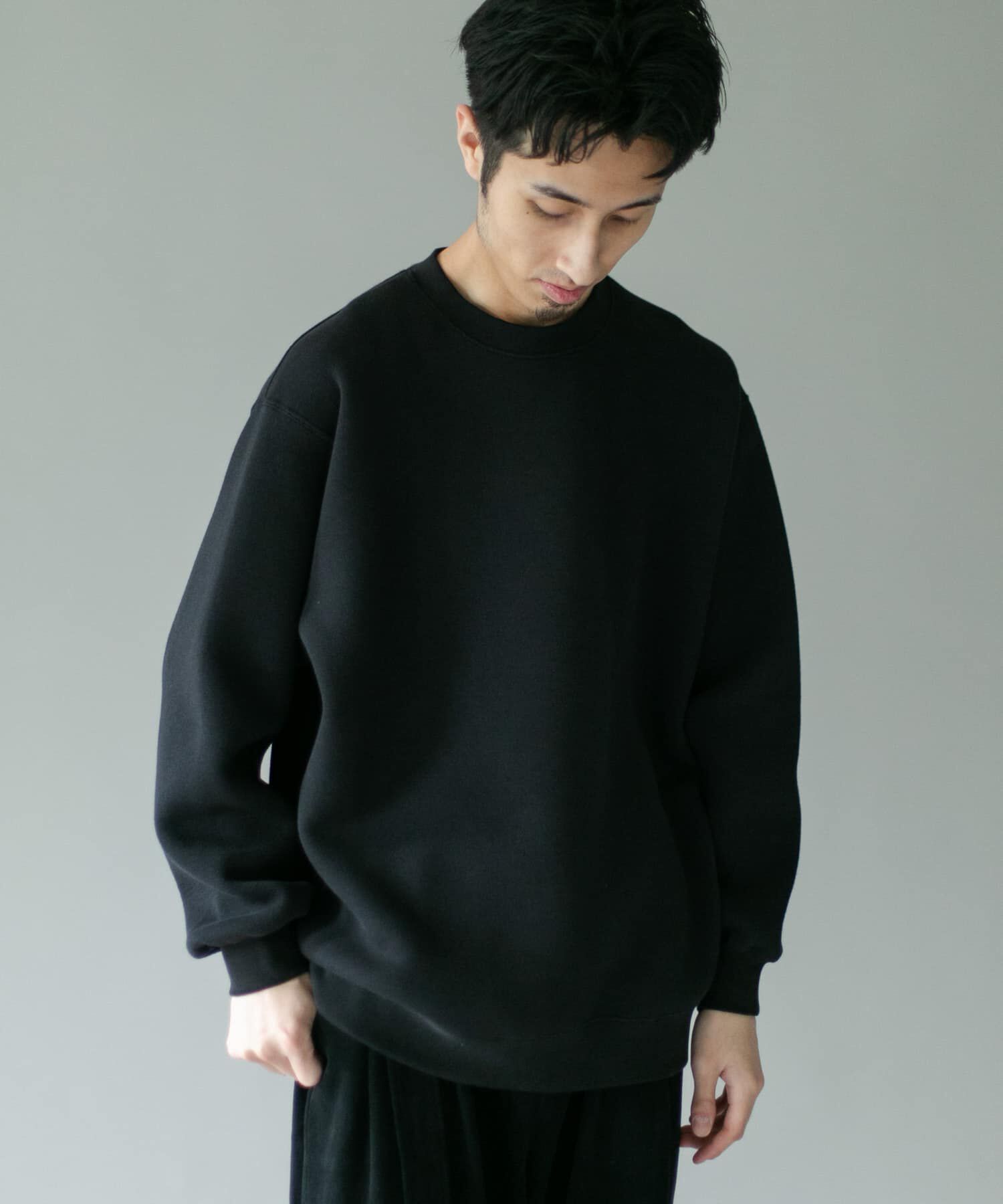 URBAN RESEARCH DOORS「スラブダンボールクルーネックロングスリーブTシャツ」|Tシャツ・カットソー|ブラック