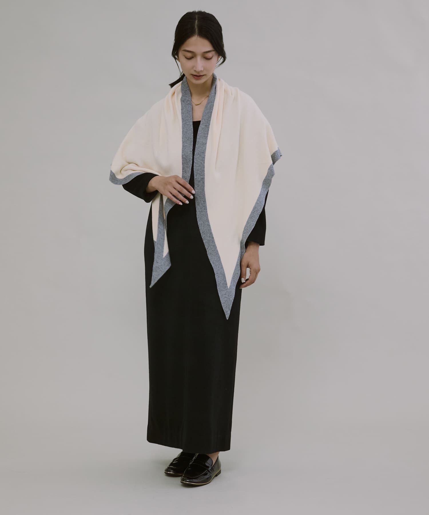 RODE SKO「atelier brugge　ニットバイカラーストール」|ストール|