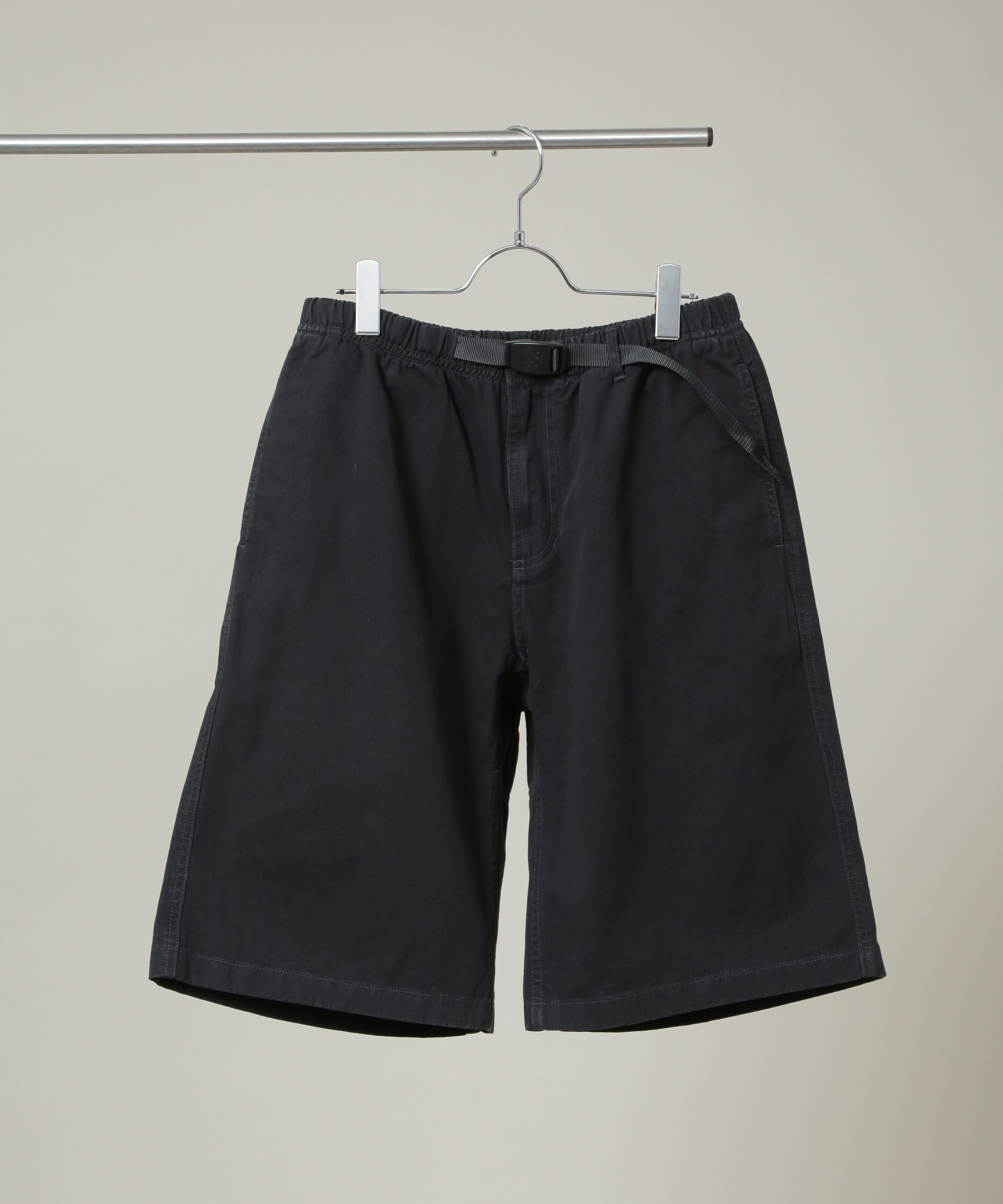 NANO universe「Gramicci/別注 Archive Big Shorts」|チノ|