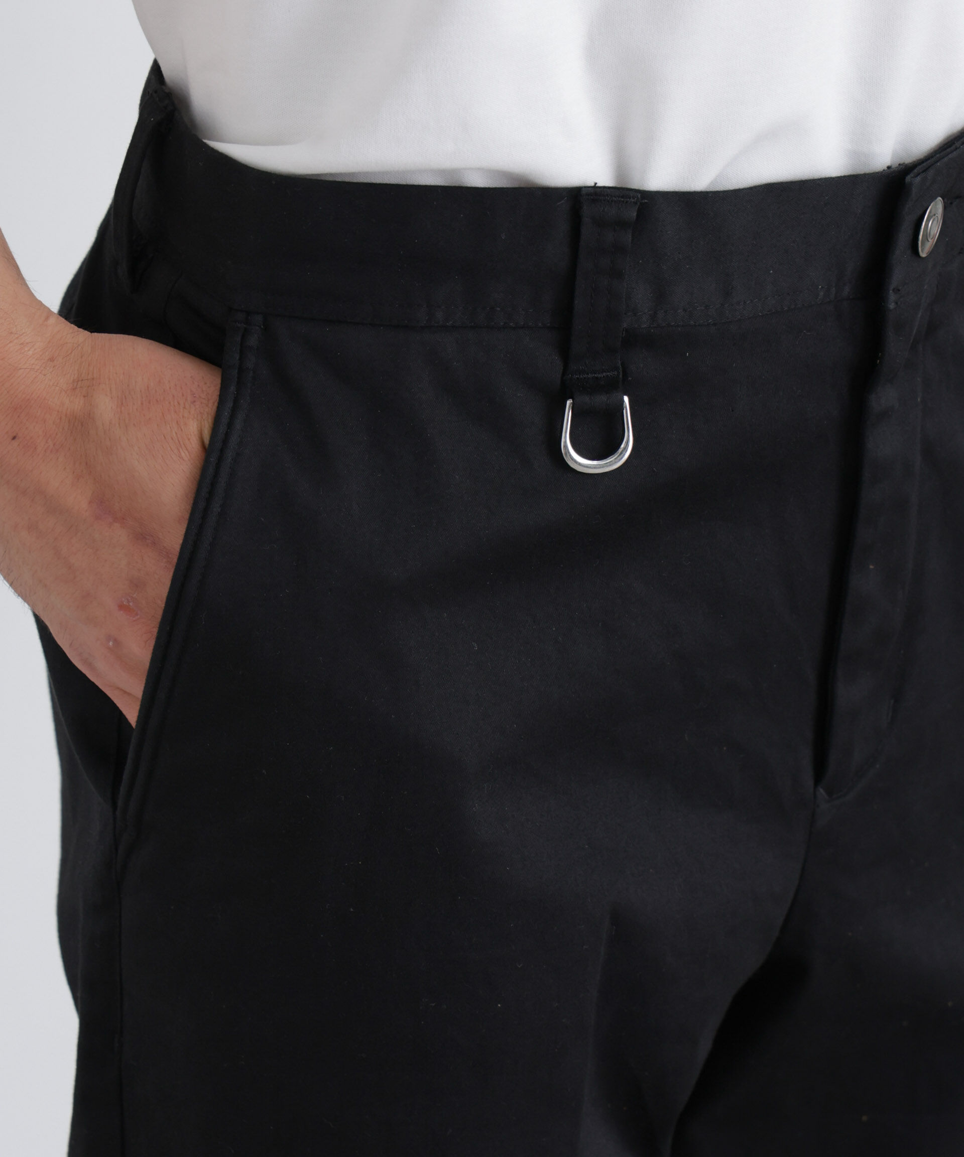 NANO universe「NewOnTrousers フェードサテンSlim テーパー」|チノ|