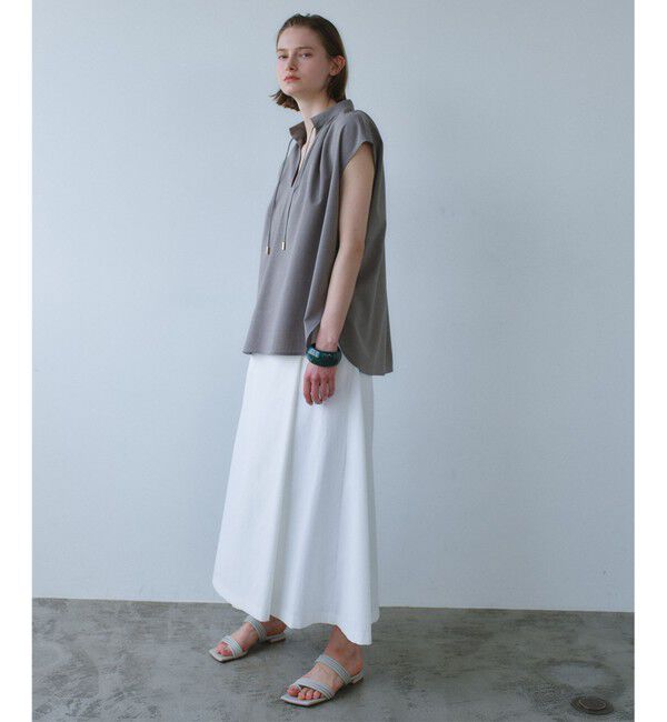 BEIGE,「【マルチファンクション素材】BATEAU / Vネック ギャザーブラウス」|シャツ・ブラウス|