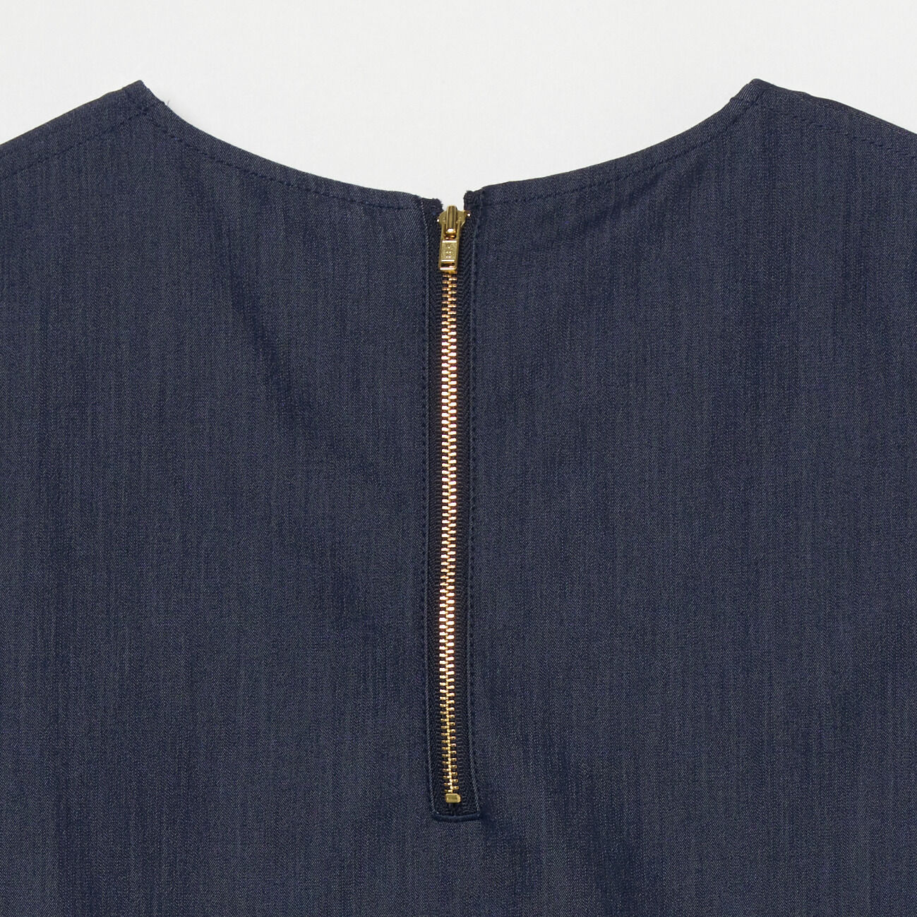 HELIOPOLE「HELIOPOLE DENIM SLEEVELESS BLOUSE」|シャツ・ブラウス|