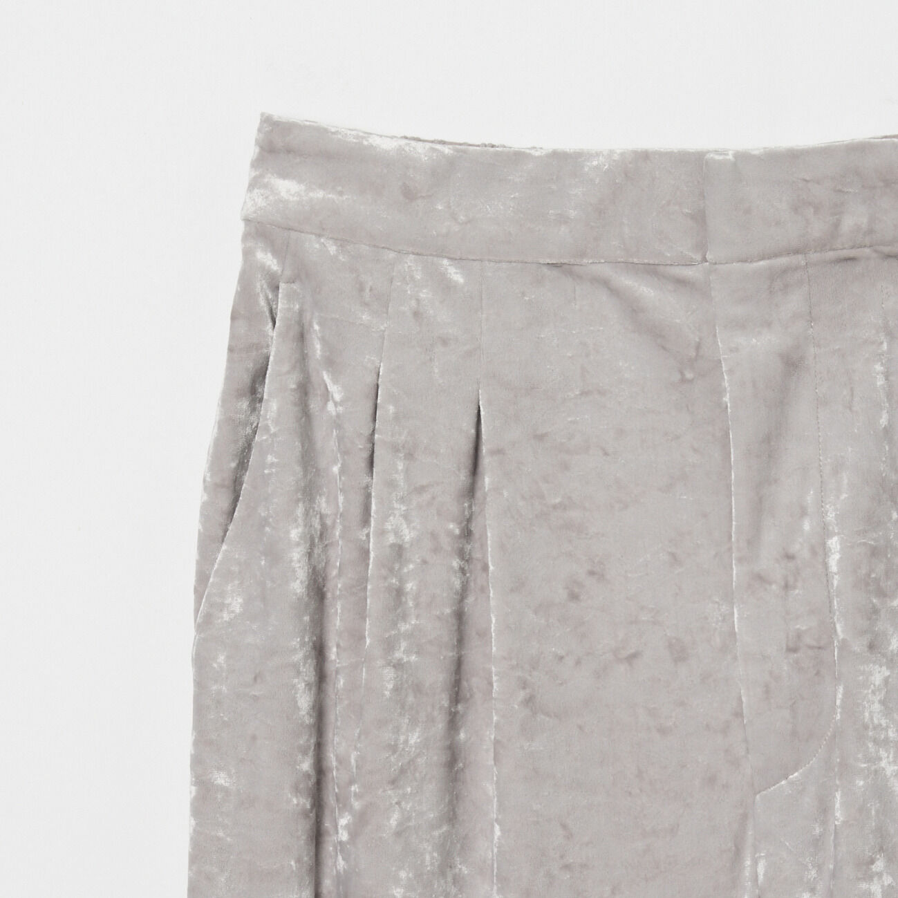 HELIOPOLE「HELIOPOLE STRETCH VELOUR TUCK PANTS」|チノ|