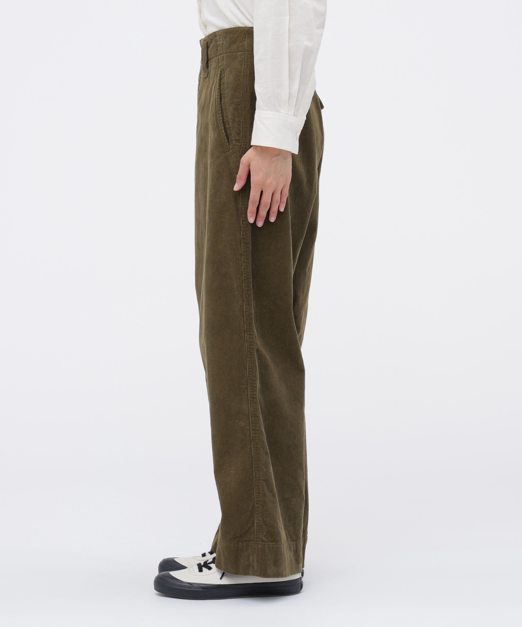 MHL.「DRY COTTON NEEDLECORD TROUSERS」|その他|