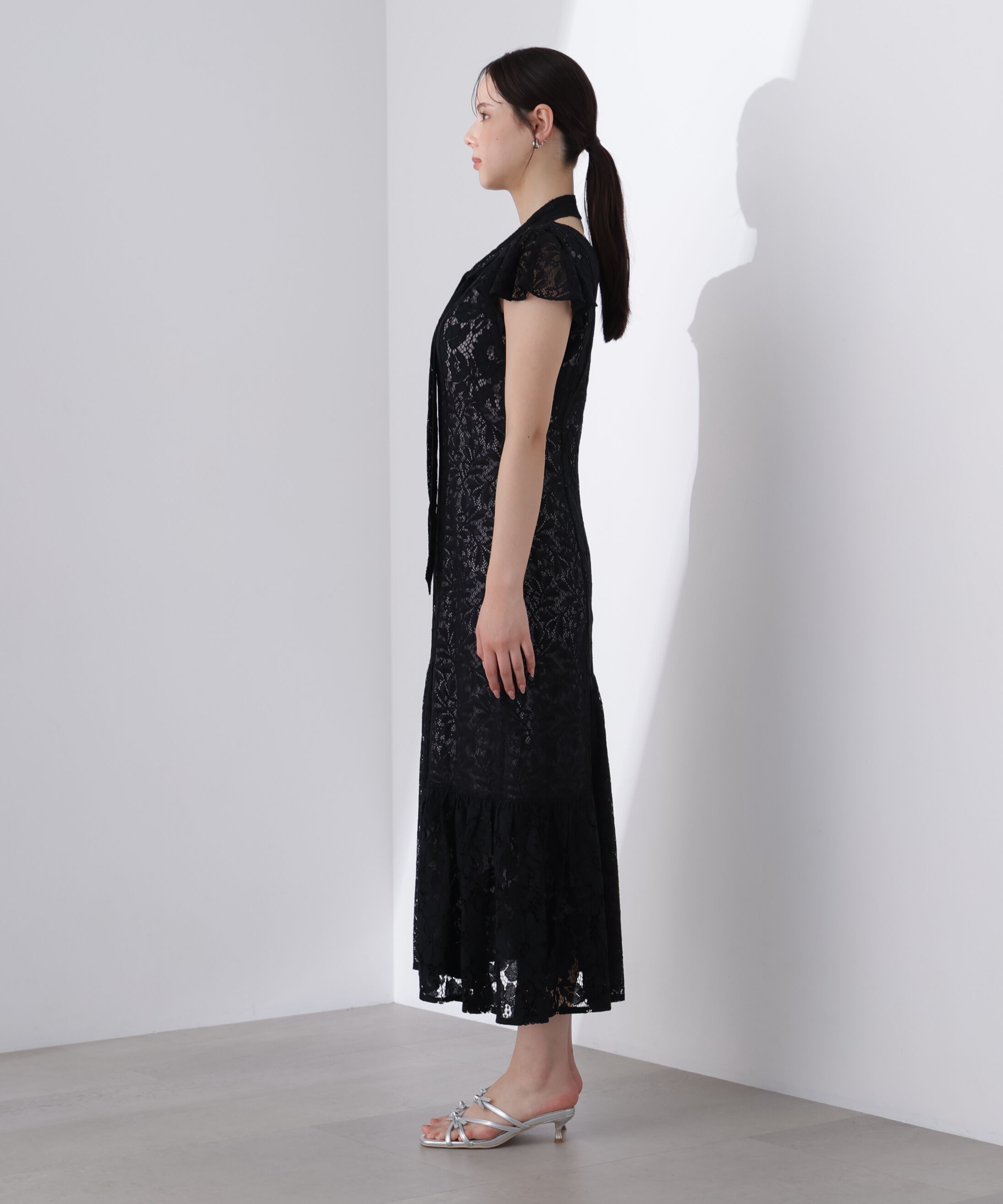 PROPORTION BODY DRESSING「〈Lou Lou fee（ルルーフェ）〉タイ付きレースワンピース」|ワンピース|