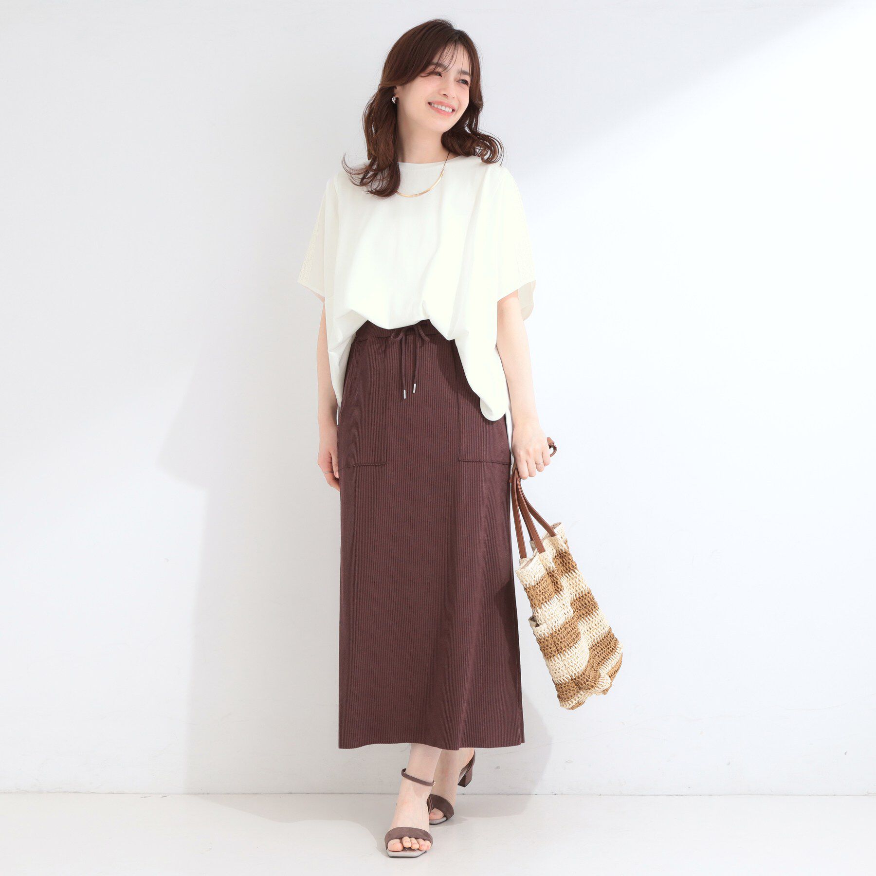 SHOO･LA･RUE「【洗濯機可/体型カバー】インせず着られる 肩レース切り替えポンチョ風トップス」|Tシャツ・カットソー|