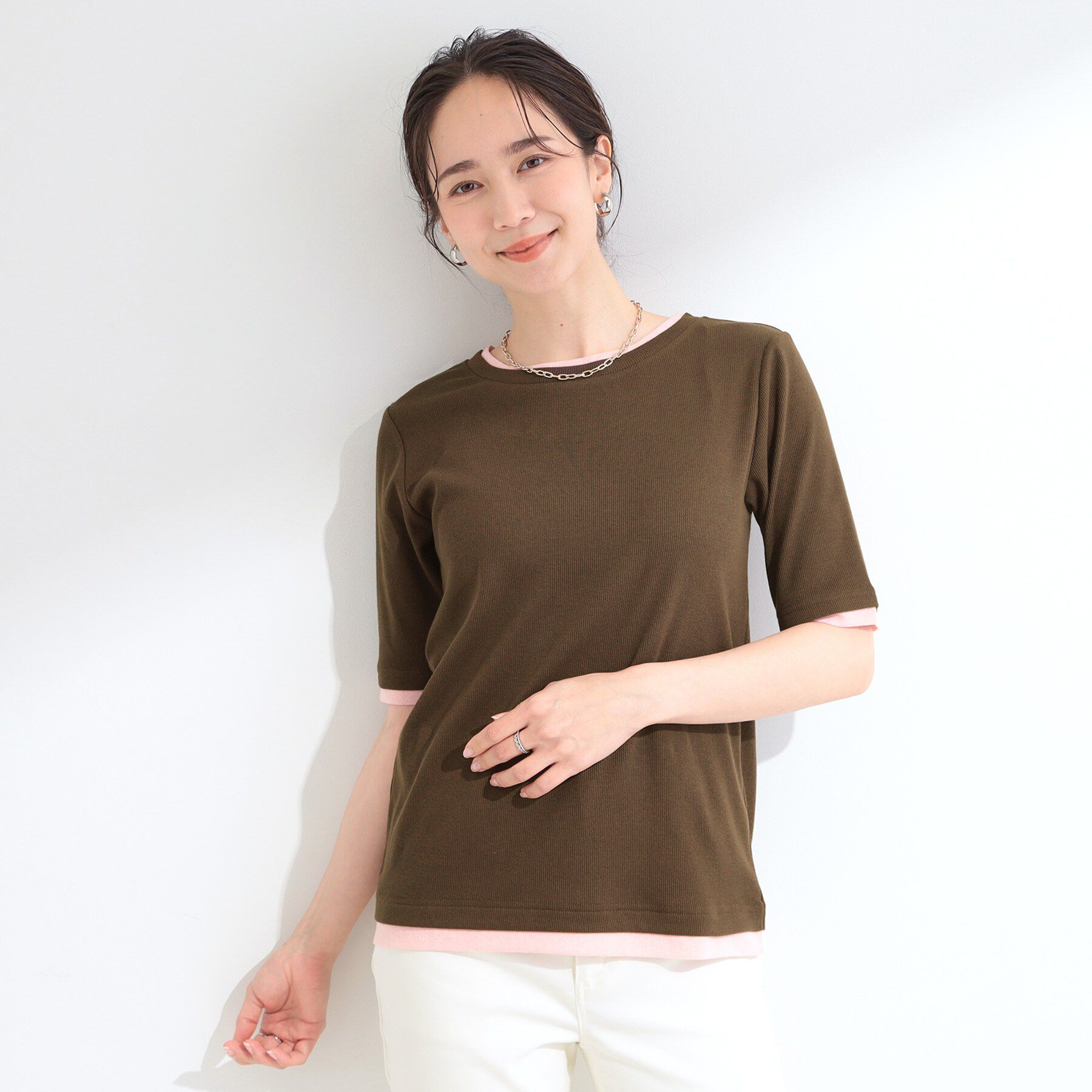 SHOO･LA･RUE「【S-LL/洗濯機可】二の腕隠れる 配色レイヤード風 5分袖Tシャツ」|Tシャツ・カットソー|