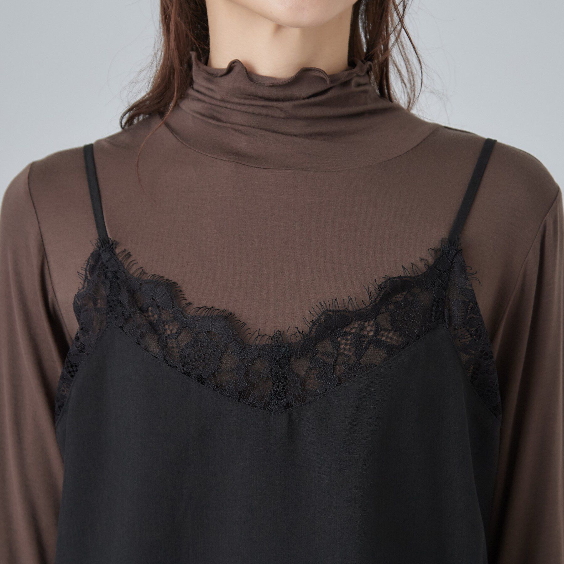 SHOO･LA･RUE「【洗濯機可/S-LL】体型カバーしながらこなれ見え レース付きキャミソール」|Tシャツ・カットソー|