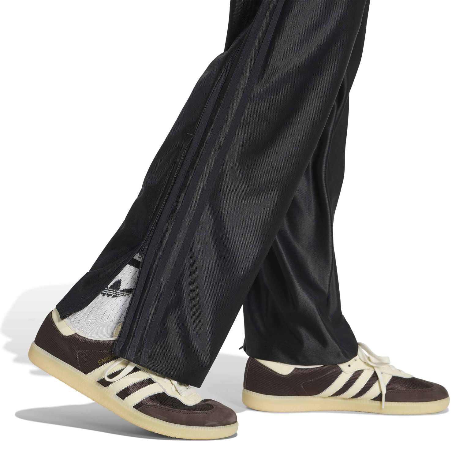 adidas「【ADIDAS ｳｪｱ】M FIREBIRD METALLIC TP」|チノ|