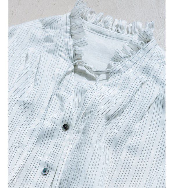 ROPE「【WEB限定カラー】スタンドフリルスキッパーブラウス(無地・ピンストライプ)/イージーケア」|シャツ・ブラウス|