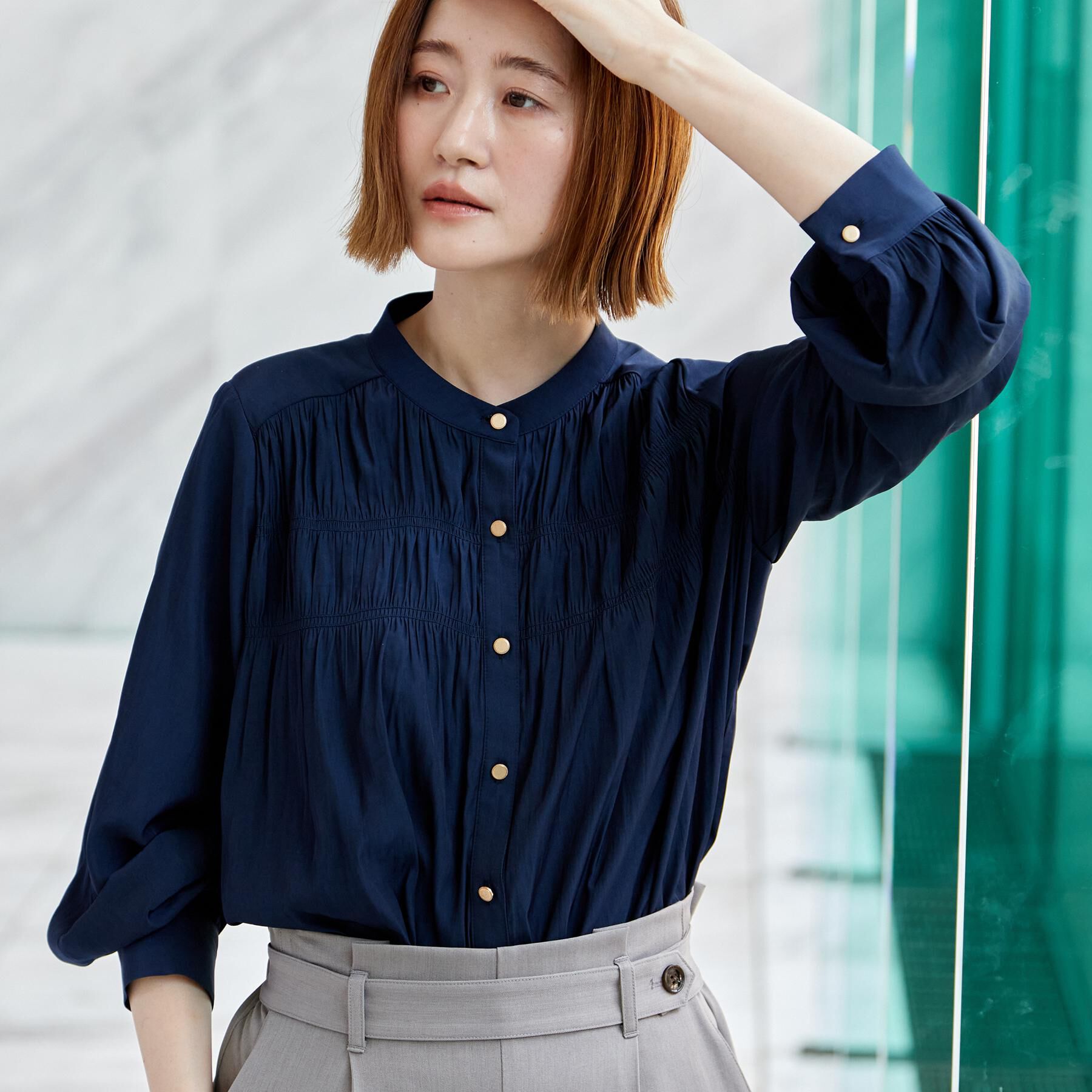grove「【通勤/きれいめ】上品な艶を纏う ヴィンテージサテンブラウス」|シャツ・ブラウス|