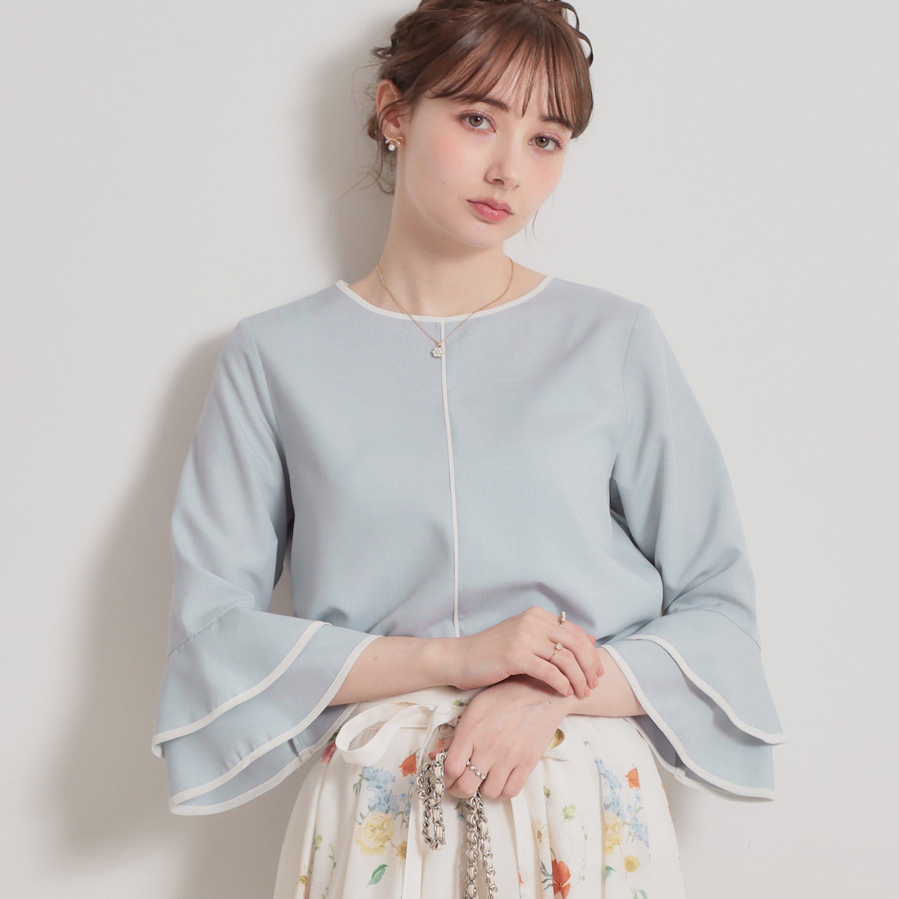 Couture broach「【イージーケア・吸水速乾】配色ラッフルブラウス」|シャツ・ブラウス|