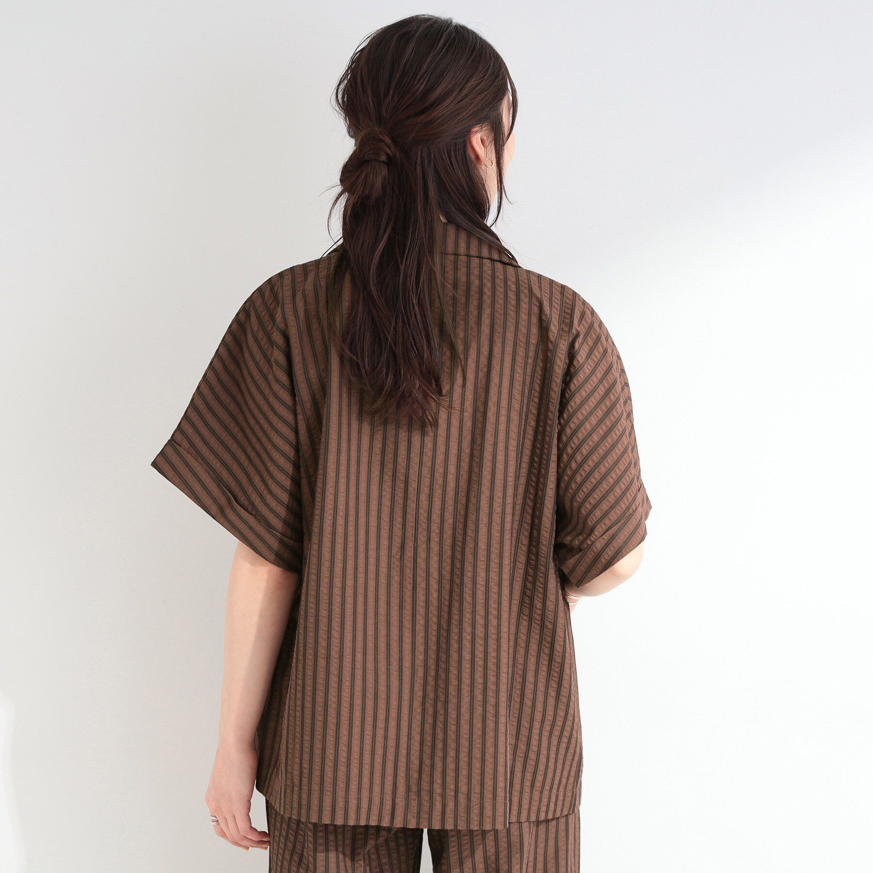 SHOO･LA･RUE「【S-LL/吸水速乾/セットアップ可】羽織るだけで主役になる サッカーストライプシャツジャケット」|テーラードジャケット|