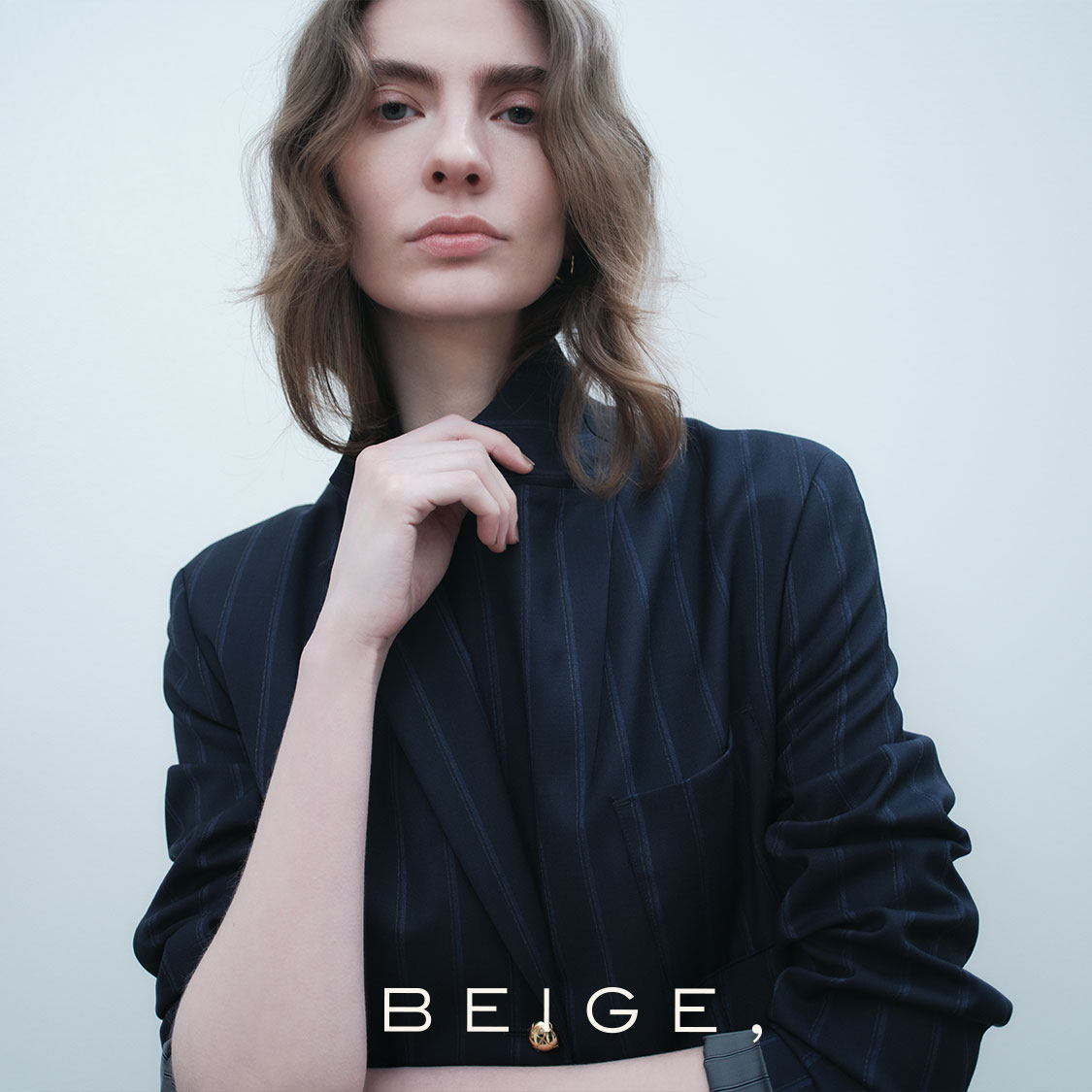 BEIGE,