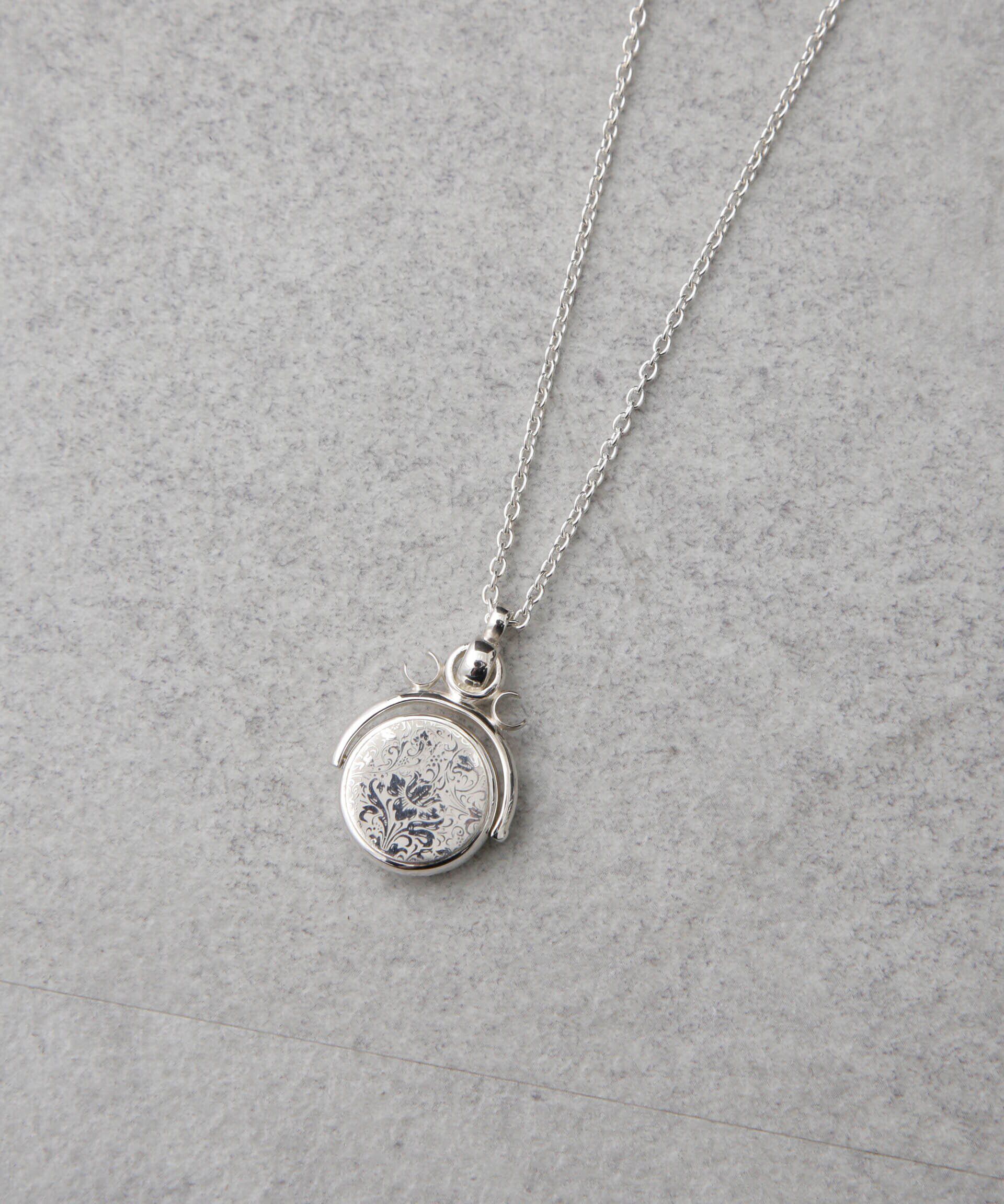 人気メンズファッション|【ナノ・ユニバース/NANO universe】 on the sunny side of the street/Rotating Fob Seal Necklace